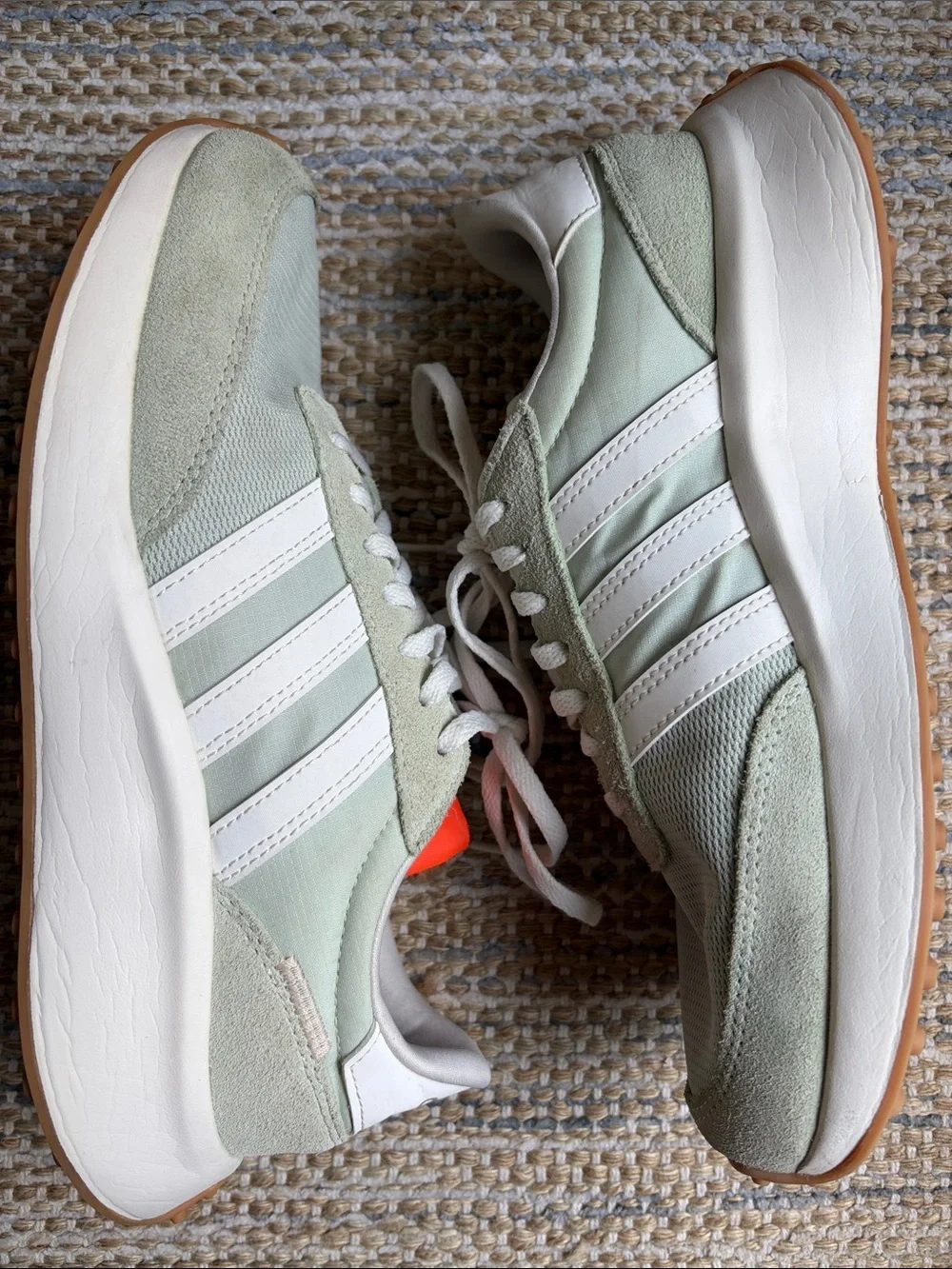 Adidas Run 70s Sneakers in Linen Green/Cloud White. Size:8.5